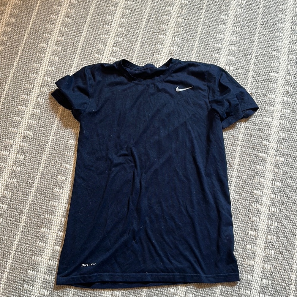 Men’s Nike dri fit small blue tee